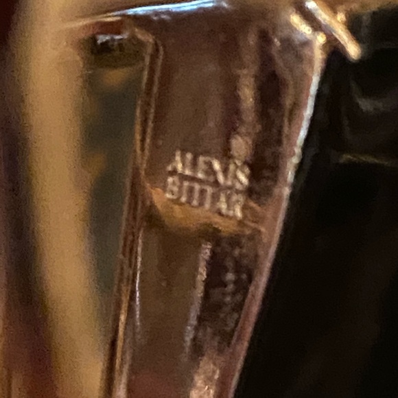 Alexis Bittar Lucite Howlite Gold Cuff Bracelet - Picture 4 of 6